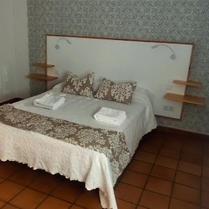 Habitación Estándar con Cama Queen